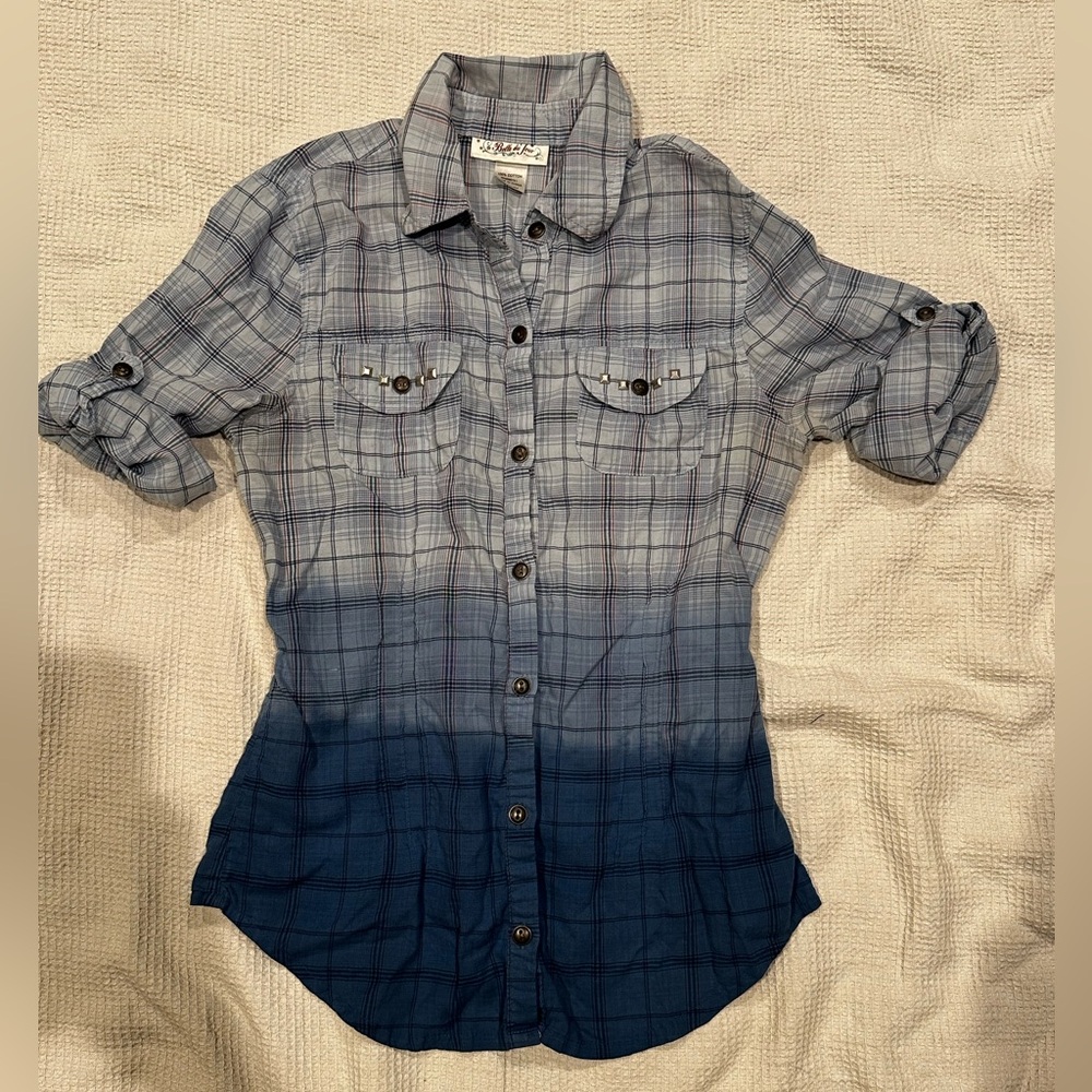 Women’s Blue Ombre Plaid Fitted 100% Cotton Button-Up Shirt